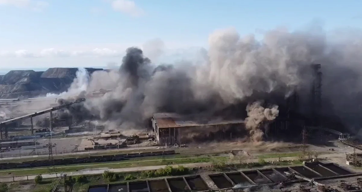 50 cywilów - kobiet, dzieci i osób starszych - ewakuowano z terenu zakładów metalurgicznych Azowstal w Mariupolu - poinformowała wicepremier Ukrainy Iryna Wereszczuk. Zapowiedziała, że w sobotę ewakuacja w Mariupolu będzie kontynuowana.