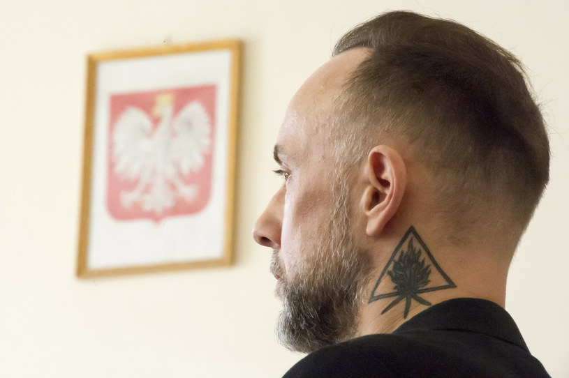 Sąd Okręgowy w Gdańsku uniewinnił członków zespołu Behemoth, w tym jej lidera Adama "Nergala" Darskiego, od znieważenia polskiego godła. Wyrok jest nieprawomocny.