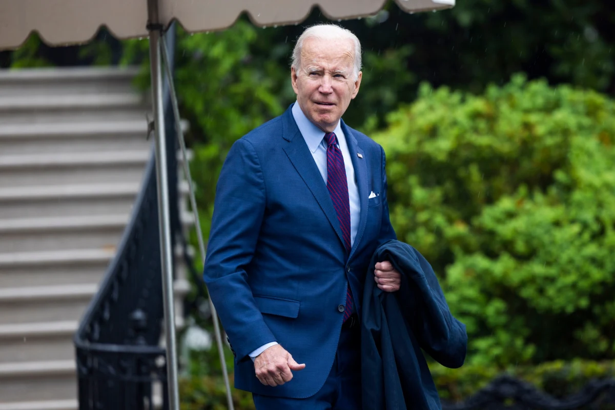 Prezydent USA Joe Biden ogłosił w piątek kolejny pakiet pomocy wojskowej dla Ukrainy, w skład którego wejdą m.in. dodatkowe pociski artyleryjskie i radary. Prezydent nie poinformował o wartości pakietu, lecz według mediów wynosi on ok. 150 mln dolarów.