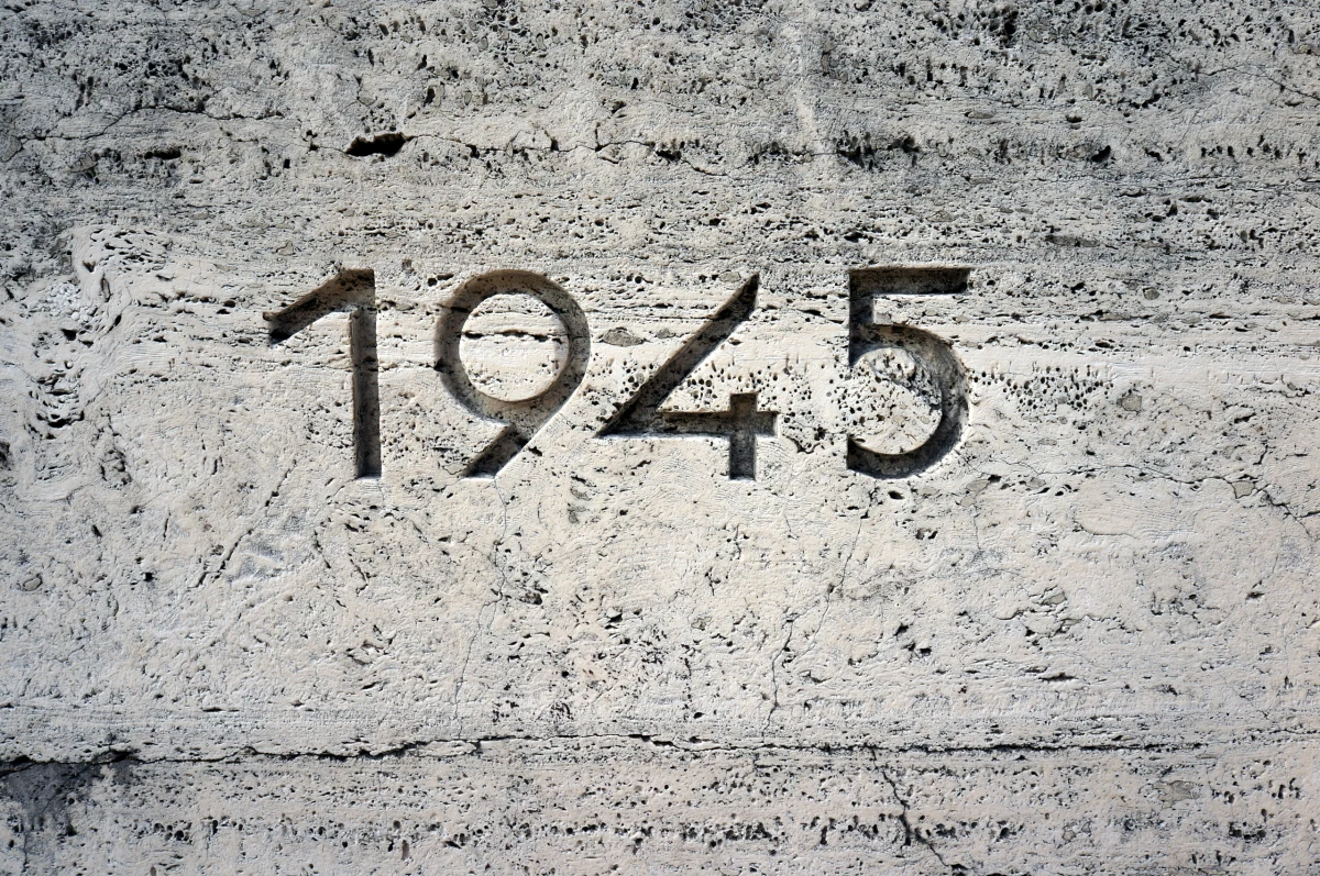 Dokładnie 77 lat temu zakończyła się II wojna światowa. Największy konflikt w dziejach ludzkości dobiegł końca 8 maja 1945 roku. Sprawdź swoją wiedzę o tym historycznym wydarzeniu w naszym quizie!