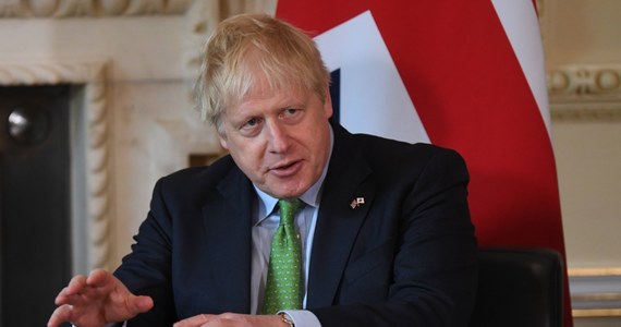 Przed konsultacjami z Ukrainą w ramach grupy G7 Wielka Brytania zobowiązała się do udzielenia Ukrainie dalszej pomocy wojskowej w wysokości 1,3 miliarda funtów brytyjskich - poinformowało w sobotę wieczorem brytyjskie Ministerstwo Skarbu na swojej stronie internetowej.