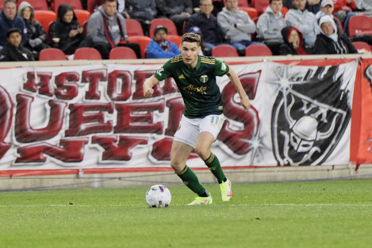 Adam Buksa zdobył bramkę w piłkarskiej lidze MLS dla New England Revolution w zremisowanym u siebie 2:2 meczu z Columbus Crew. Gol Jarosława Niezgody strzelony dla Portland Timbers także pomógł jego drużynie wywalczyć punkt w wyjazdowym spotkaniu z New York Red Bulls (1:1).