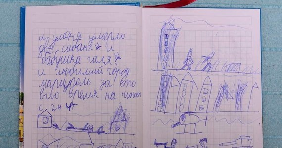 "Od początku wojny umarły mi dwa psy, babunia Hala i ukochane miasto Mariupol" - to jeden z wpisów 8-letniego Jehora z oblężonego przez siły rosyjskie Mariupola w dzienniku, który przedstawił fotograf z tego miasta Jewhenij Sosnowski.