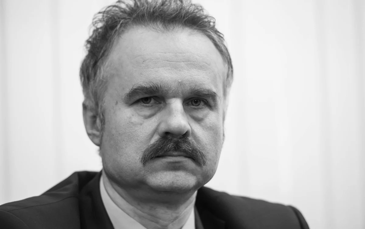 Zmarł Waldemar Paruch, naukowiec, działacz społeczny, były szef rządowego Centrum Analiz Strategicznych.  O jego śmierci poinformował na Twitterze szef MEiN Przemysław Czarnek.