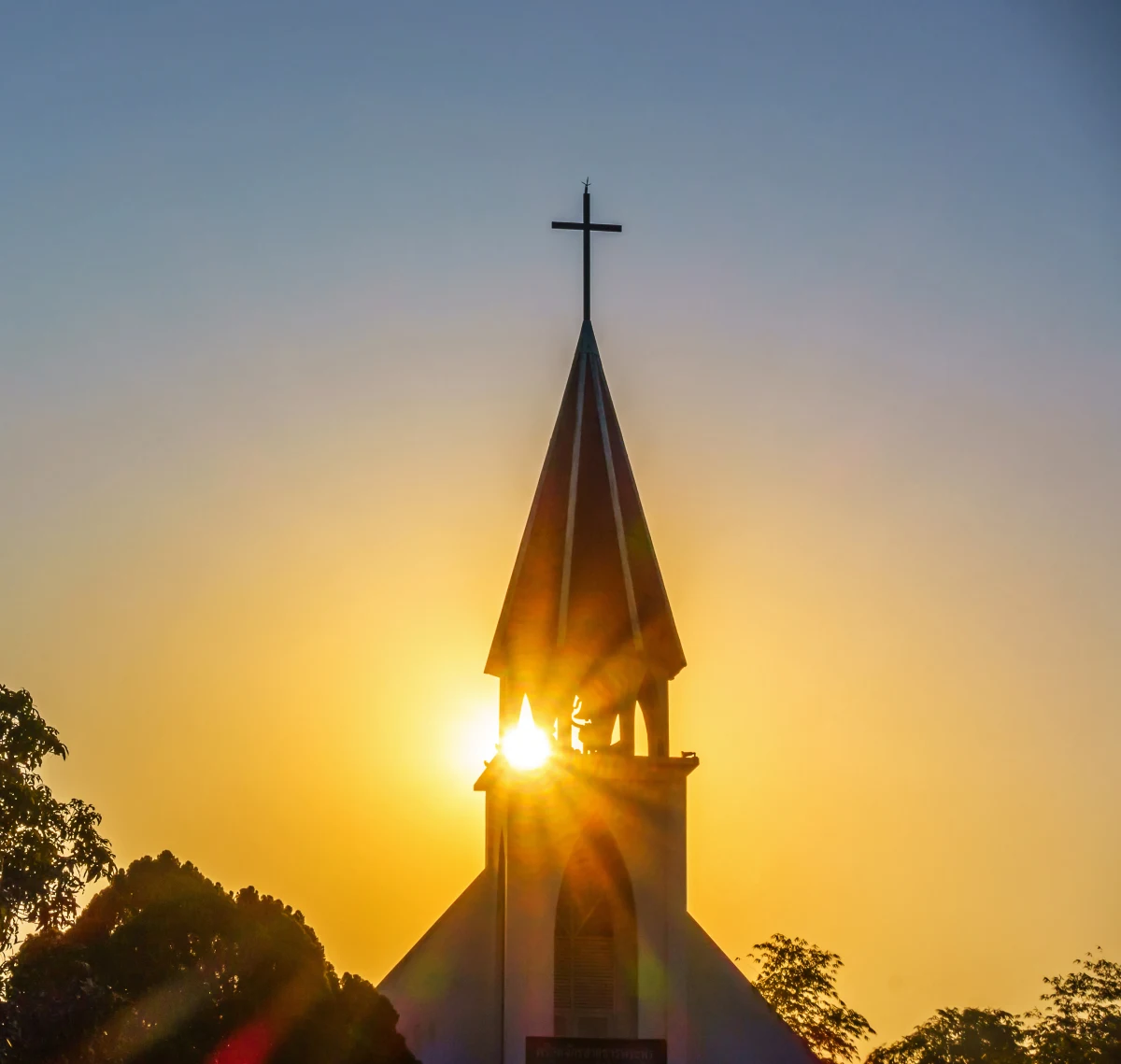 Nieznany sprawca ukradł zabytkowy dzwon z dzwonnicy przy kościele w Chybach (Wielkopolskie). Proboszcz parafii w Baranowie o kradzieży poinformował policję i apeluje do złodziei o zwrot łupu.

