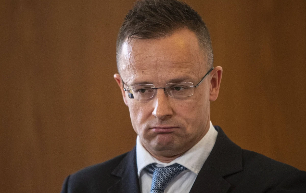 Węgry nie poprą zaproponowanych przez Komisję Europejską nowych sankcji wobec Rosji, gdyż oznaczałyby one dla nich problem, a propozycja nie zawiera jego rozwiązania - oznajmił w parlamencie szef węgierskiej dyplomacji Peter Szijjarto. Na Węgry ma przyjechać szefowa KE Ursula von der Leyen, by omówić kwestie energetyczne z premierem Viktorem Orbanem. 