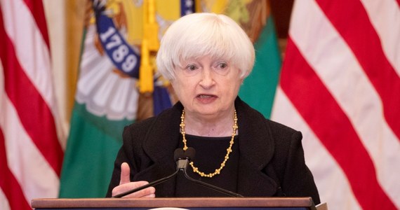 Szefowa resortu finansów USA Janet Yellen odwiedzi w sobotę Polskę. Jak podał Departament Skarbu, nasz kraj będzie pierwszym przystankiem w europejskiej podróży Yellen, która obejmie również Brukselę i Bonn. Wśród tematów rozmów mają być m.in. sankcje na Rosję i kryzys żywnościowy wywołany przez inwazję na Ukrainę. 