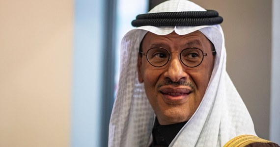 Świat wyczerpuje swoje możliwości energetyczne; wolne moce przerobowe zmniejszają się we wszystkich sektorach - powiedział we wtorek saudyjski minister energii książę Abdulaziz bin Salman. Jego wystąpienie odnotowała agencja Bloomberg.
