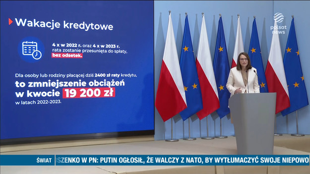 To ma być koło ratunkowe dla spłacających złotowe kredyty hipoteczne. Przez inflację wpadli w tarapaty, dlatego rząd proponuje im osiem miesięcy wakacji kredytowych bez odsetek, ale na tym nie koniec.Materiał dla "Wydarzeń" przygotowała Mira Skórka.