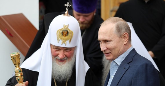 Unia Europejska chce objąć sankcjami patriarchę Moskwy i całej Rusi Cyryla. Człowiek uważany za jednego z najbardziej zaufanych ludzi Putina otwarcie opiera inwazję na Ukrainę. Jest też jednym z najbogatszych ludzi w Rosji.  