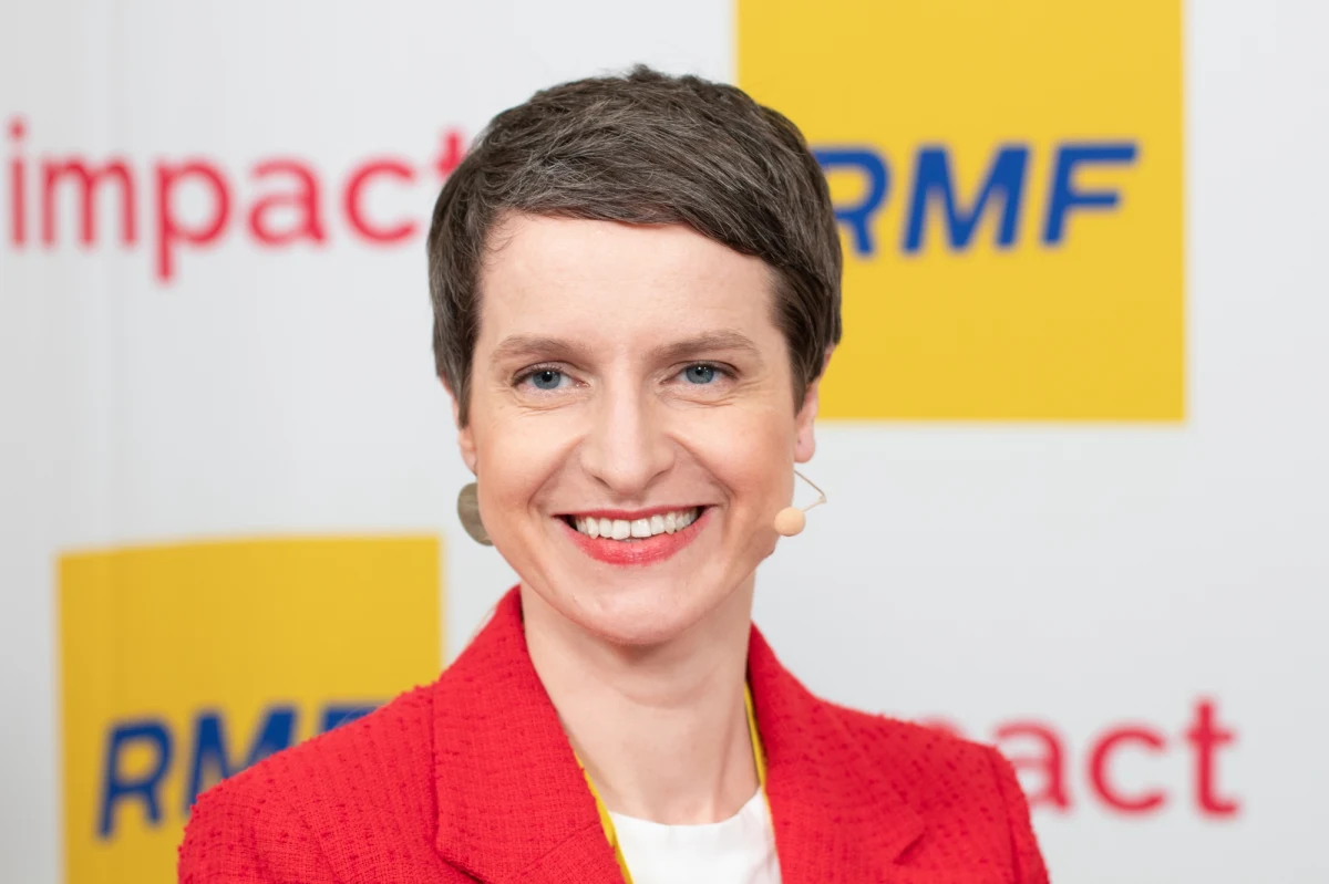 Jak stworzyć taką kulturę pracy, która przyciąga najlepszych? Jak pokazać swoją firmę światu? Jak zmieni się rynek e-commerce? Co zrobić, by dostać się do Allegro? Na te i wiele innych pytań odpowiada Anna Wróbel, dyrektor ds. HR, członkini zarządu Allegro. Rozmawialiśmy z nią podczas kongresu Impact’22 w Poznaniu
