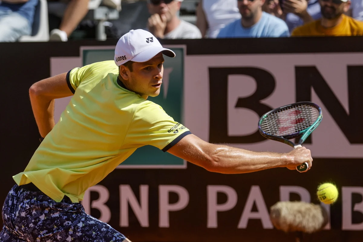 ​Hubert Hurkacz i Bułgar Grigor Dimitrow przegrali z Chorwatami Nikolą Mekticiem i Mate Paviciem 5:7, 5:7 w 1/8 finału debla tenisowego turnieju ATP Masters 1000 w Rzymie (pula nagród 5,4 mln euro).