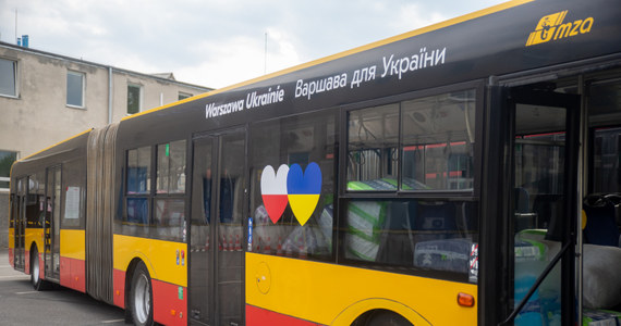 Są już w drodze. Pięć autobusów MZA wyruszyło nad ranem do ukraińskiego Mikołajowa. To dar Warszawy dla naszych wschodnich sąsiadów - informuje reporter RMF MAXXX Przemysław Mzyk. 
