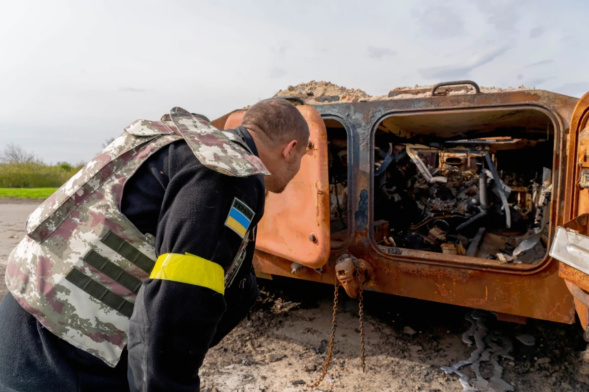 Brytyjski resort obrony potwierdził informacje o kontrofensywie Ukraińców nieopodal Charkowa. Armia przesuwa się na północy kraju w kierunku rosyjskiej granicy. Ukraińcy ponoszą też straty. Według dziennikarzy, którzy rozmawiali z ukraińskimi żołnierzami, Rosjanie przejęli kontrolę nad Rubiżnem. Na poziomie dyplomatycznym ważna decyzja zapadła w ONZ. Prezydent i premier Finlandii wezwali swój kraj do wejścia do NATO. Oto najważniejsze informacje dotyczące 78. dnia rosyjskiej inwazji na Ukrainie.