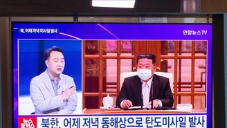 Korea Północna raportuje pierwszy zgon na COVID-19. Kim Dzong Un założył maseczkę