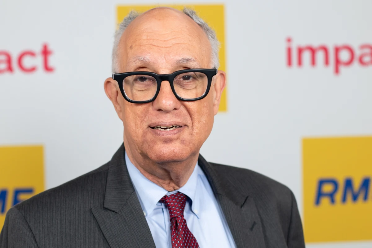 "Od co najmniej dwóch dekad największym problemem w zarządzaniu ludźmi jest nasze zdrowie psychiczne i fizyczne (…) To miejsce pracy jest głównym źródłem stresu i depresji. Największym wyzwaniem dla firm jest stworzenie takiego środowiska, w którym pracownicy mogą się dobrze rozwijać" – mówi RMF FM prof. Jeffrey Pfeffer z Uniwersytetu Stanforda. Teoretyka biznesu pytaliśmy m.in. o to, jak stać się prawdziwym liderem, jakie umiejętności będą nam potrzebne w przyszłości i o czym pamiętać, gdy wybieramy się do szefa po podwyżkę. 