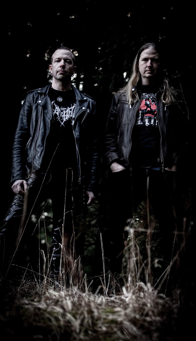 Blackmetalowy duet Devils Tail ze Szwecji przygotował pierwszą płytę. 