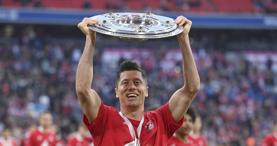 Robert Lewandowski cały czas nie przedłużył wygasającego w przyszłym roku kontraktu z Bayernem Monachium. W mediach pojawiają się plotki o tym, że Polak chce przejść do FC Barcelony. Te doniesienia skomentował trener Bayernu Julian Nagelsmann.