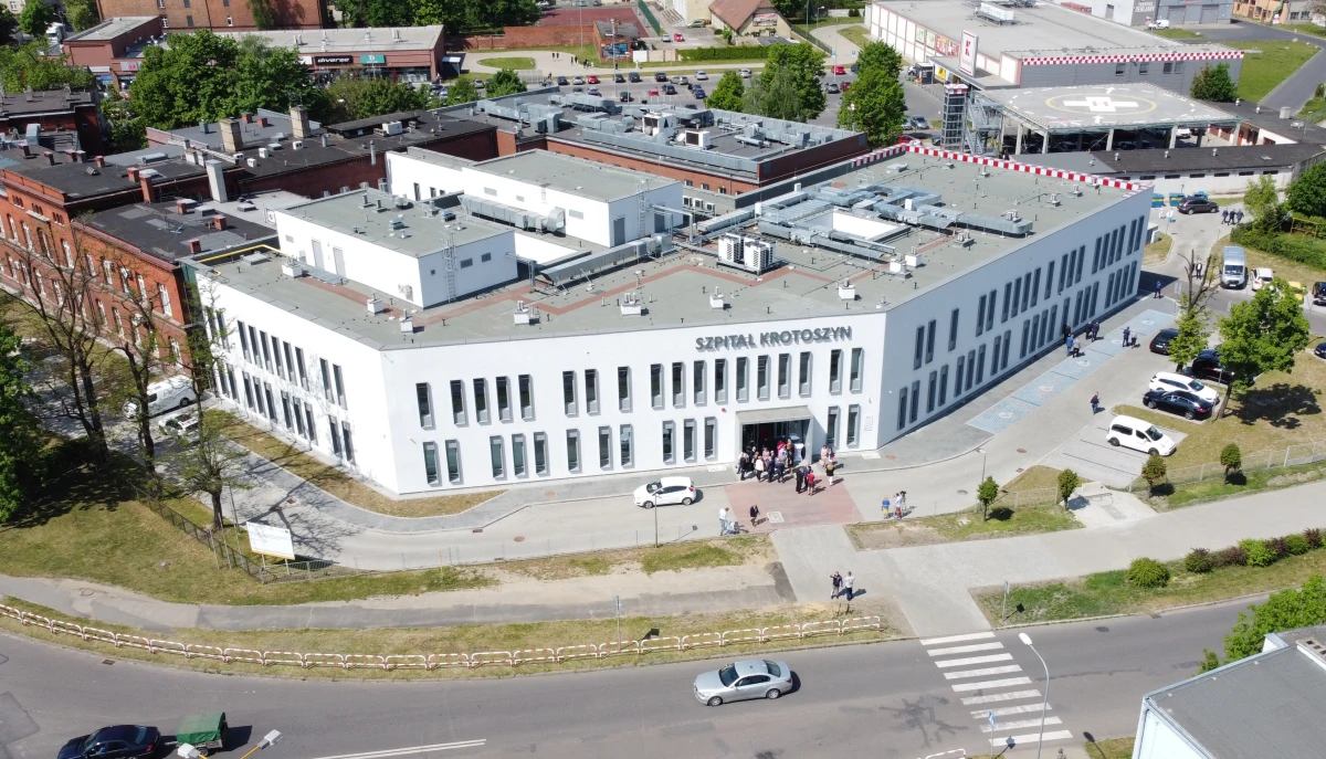 Po niespełna czterech latach od wmurowania aktu erekcyjnego, w wielkopolskim Krotoszynie otwarto dziś nową część tamtejszego szpitala. W budynku będą działać cztery oddziały: ginekologiczny, położniczy, dziecięcy oraz oddział intensywnej opieki medycznej i anestezjologii. To największa inwestycja ostatniej dekady w powiecie, jej wartość wyniosła 25 mln złotych.

