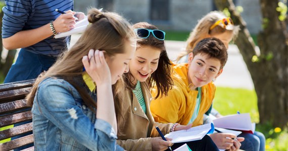 Ci, którzy poszli do szkoły jako 7-latkowie i część 6-latków, która trafiła do podstawówek - to uczestnicy rekrutacji do szkół średnich, która rozpocznie się w poniedziałek, 16 maja. Miasto Lublin przygotowało w związku z tym o 30 procent więcej miejsc niż w ubiegłym roku.