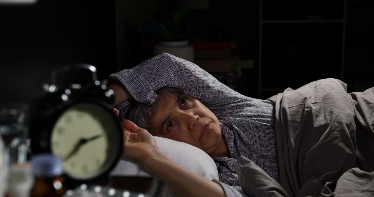 Zaniedbujesz sen lub zmagasz się ze stresem? Twoja odporność może słabnąć