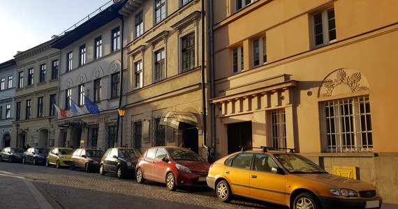 Czy w Krakowie opłaty w Strefie Płatnego Parkowania pojawią się także w niedziele? Taki pomysł ma część radnych miasta Krakowa. Uwagi zgłaszają prede wszystkim mieszkańcy centrum miasta. 