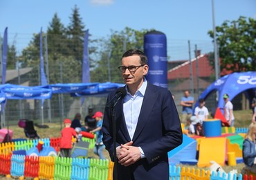 Premier: Bezpieczeństwo finansowe rodzin jest naszym oczkiem w głowie