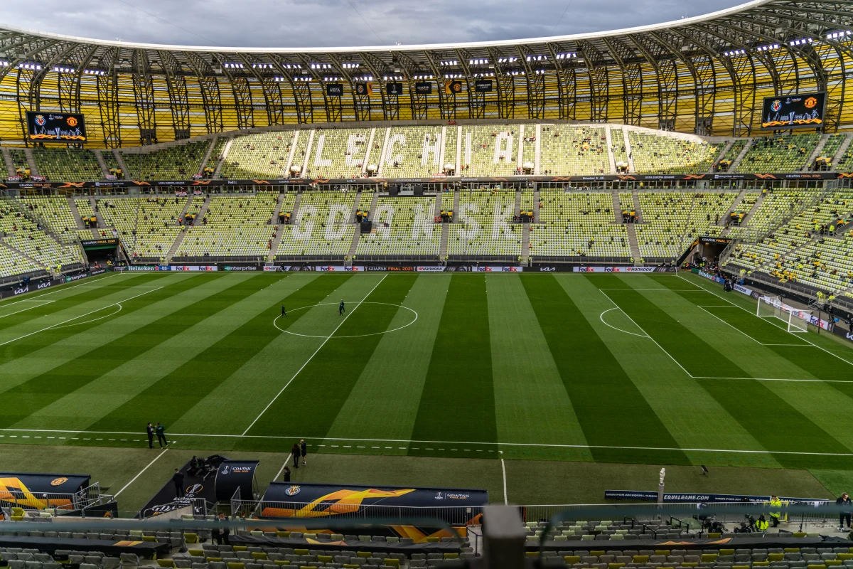 Wszyscy razem na murawę. We wtorek, 17 maja zarząd Areny Gdańsk zaprasza na murawę. Zostanie ona oddana do dyspozycji mieszkańców, którzy sami zdecydują, jak ją wykorzystać. Można wziąć koc i po prostu posiedzieć. 