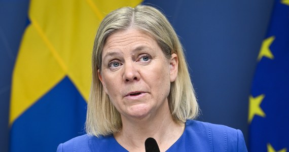 Zdecydowaliśmy się poinformować NATO, że chcemy dołączyć do Sojuszu - przekazała w poniedziałek premier Szwecji Magdalena Andersson. Rząd w Sztokholmie podjął formalną decyzję w sprawie pełnego członkostwa w Sojuszu.
