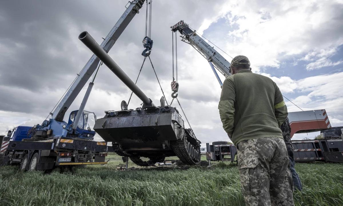 "To, co Ukraińcy zrobili w wojnie obronnej, przekształcającej się teraz w wojnę ofensywną, daje im takie morale, że dla mnie oni są już dzisiaj skazani na zwycięstwo" - mówił w internetowym radiu RMF24 były żołnierz GROM, pisarz o pseudonimie NAVAL