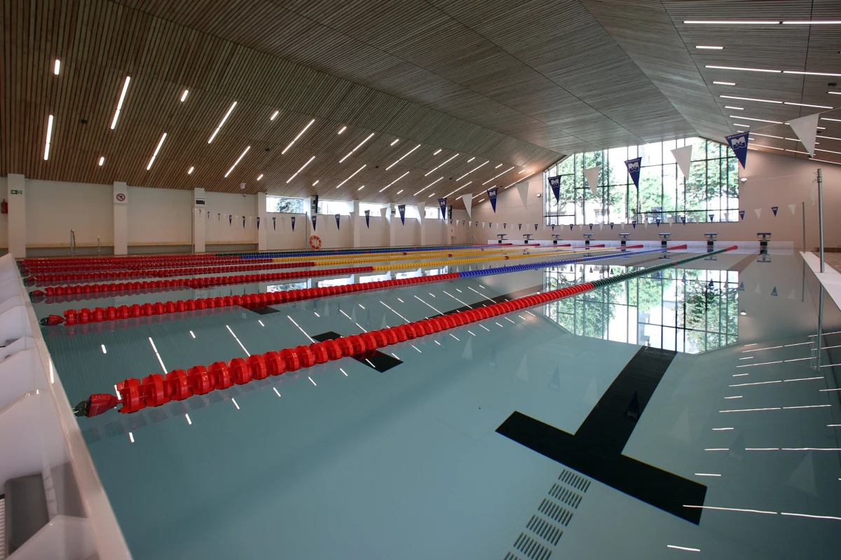 Miasto Gdańsk ogłosiło przetargi na opracowanie projektów miejskich pływalni. Mają one powstać w dwóch gdańskich dzielnicach: na Ujeścisku-Łostowicach i w Brzeźnie.