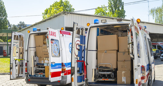 Trzy wyposażone ambulanse dla trzech partnerskich obwodów Łódzkiego w Ukrainie - winnickiego, czerniowieckiego oraz wołyńskiego - przekazał Urząd Marszałkowski oraz Wojewódzka Stacja Ratownictwa Medycznego w Łodzi.

