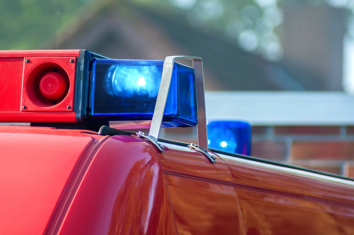 ​Informację o pożarze mieszkania przy ulic Nowowierzbowej w Zawierciu strażacy otrzymali o15.37. Ranna podczas zdarzenia 11-letnia dziewczynka została śmigłowcem przetransportowana do Górnośląskiego Centrum Zdrowia Dziecka w Katowicach.