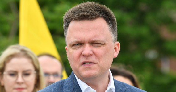 Donald, poczekaj - tak lider Polski 2050 Szymon Hołownia odpowiedział liderowi Platformy Obywatelskiej Donaldowi Tuskowi na jego apel o utworzenie jednej listy wyborczej opozycji. Jak zaznaczył, decyzje w tej sprawie powinny zapadać bliżej terminu wyborów.
