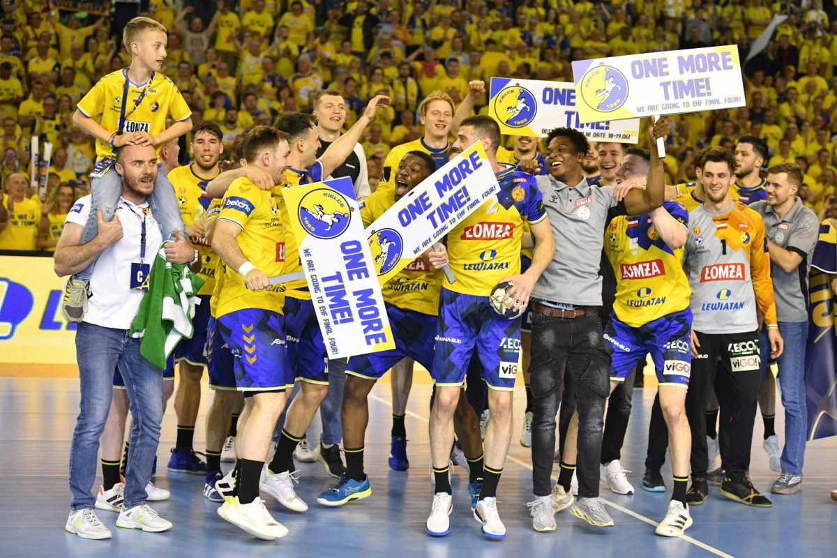 Piłkarze ręczni Łomży Vive Kielce wygrali we własnej hali z Montpellier HB 30:22 (15:8) w rewanżowym meczu ćwierćfinału Ligi Mistrzów. We Francji Vive zwyciężyło 31:28. Kielczanie po raz piąty w historii klubu awansowali do Final Four tych rozgrywek.