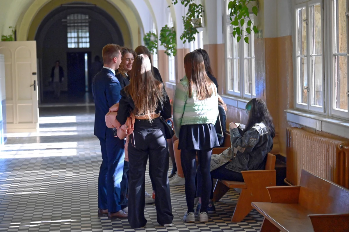 W czwartek na maturze najpierw był pisemny egzamin z fizyki, a po południu z historii sztuki. Oba nie są obowiązkowe.