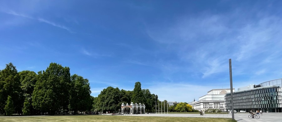 16 sierpnia - zaraz po uroczystościach związanych z Świętem Wojska Polskiego  - na palcu Piłsudskiego w Warszawie rozpoczną się prace przygotowawcze związane z odbudową Pałacu Saskiego – ustalił reporter RMF FM. 