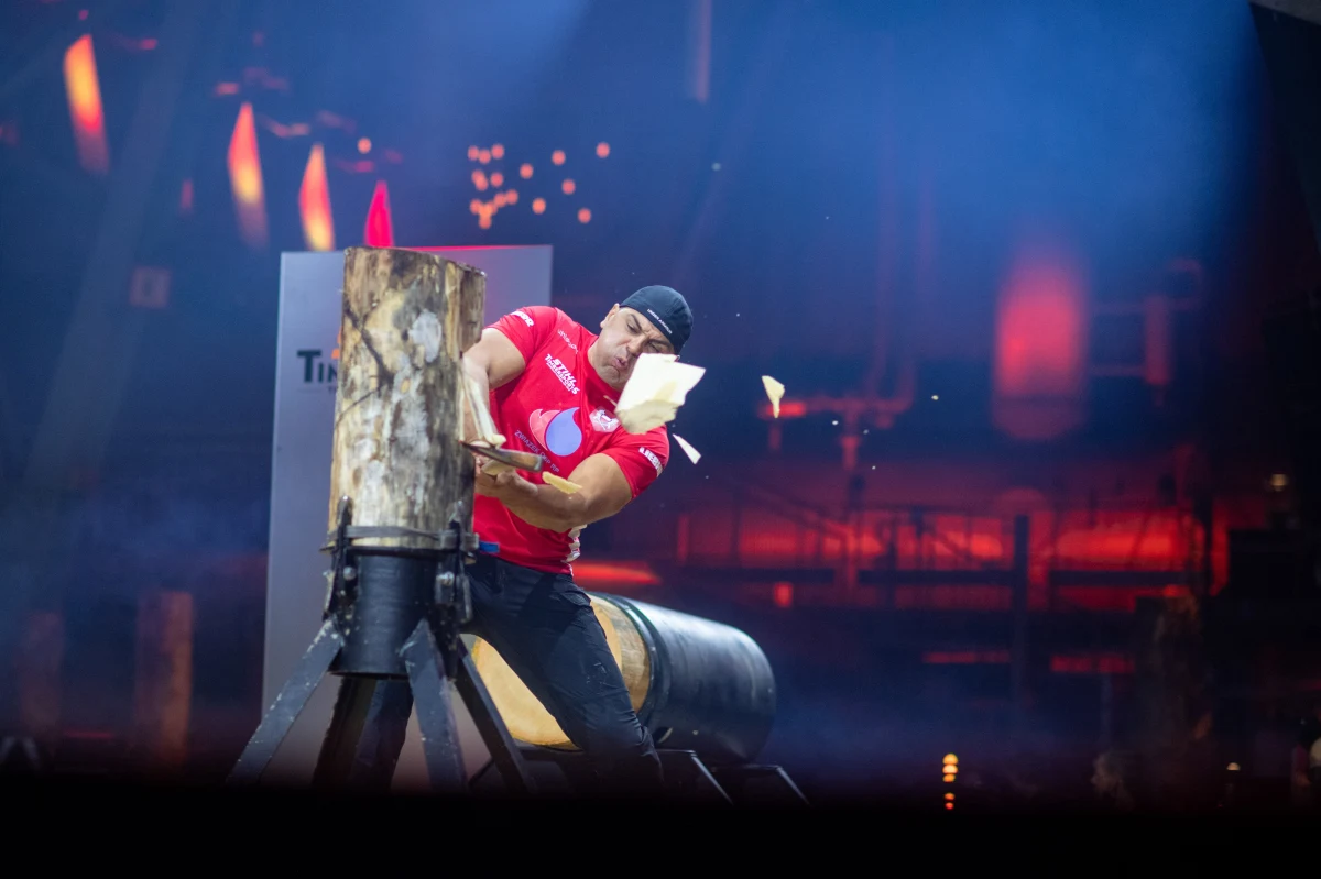 Konkurencje w cięciu i rąbaniu drewna na czas będzie można zobaczyć podczas sobotnich zawodów Polish Trophy w Sycowie (woj. dolnośląskie). Dwaj najlepsi spośród polskich drwali wywalczą dzięki nim przepustkę do rywalizacji z kontynentalną czołówką w European Trophy, które odbędzie się 3 lipca we Francji. Faworytem będzie Michał Dubicki, ale rywale depczą mu po piętach.