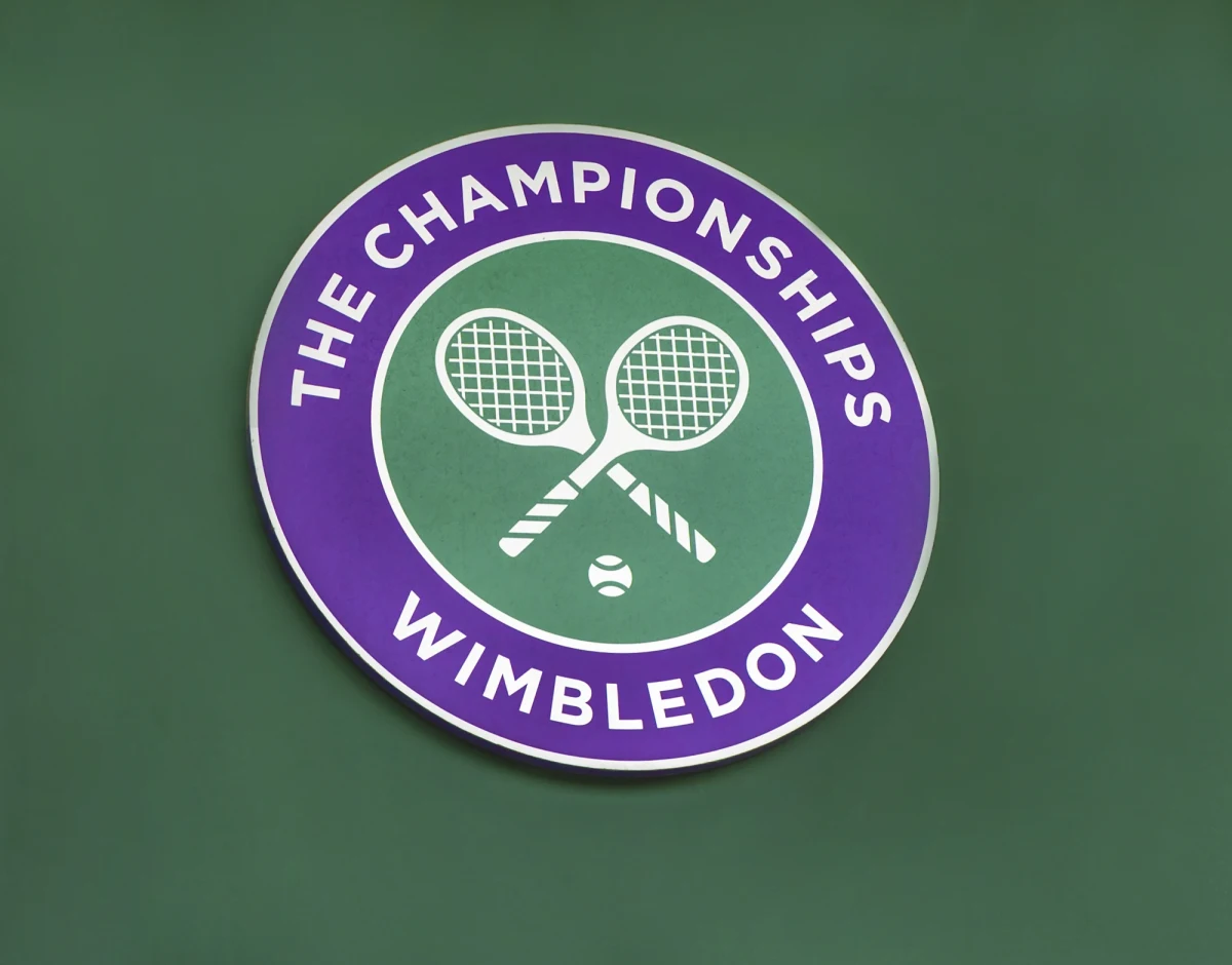 Zarządzająca męskimi rozgrywkami tenisowymi organizacja ATP zdecydowała, że za zwycięstwa w Wimbledonie tenisiści nie otrzymają żadnych punktów do rankingu ATP. W ten sposób postanowiono ukarać organizatorów londyńskiego turnieju za to, że wykluczyli z niego Rosjan i Białorusinów. 