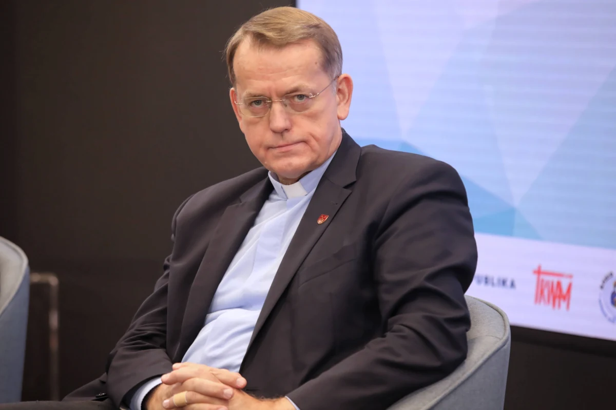 Polski ksiądz i teolog Dariusz Oko musi zapłacić 3000 euro grzywny, zdecydował w piątek sąd w Kolonii. Ksiądz został oskarżony o "podżeganie do nienawiści" w tekście, który ukazał się w niemieckim czasopiśmie.