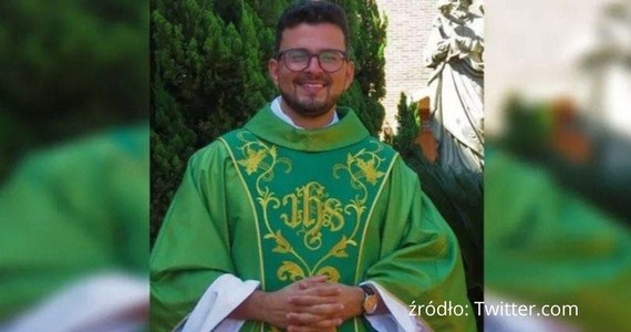 W brazylijskim mieście Santa Cruz do Rio Pardo miejscowy ksiądz celowo potrącił samochodem złodzieja, który wcześniej okradł plebanię. Dodatkowo duchowny nie udzielił mu pomocy i odjechał z miejsca zdarzenia.