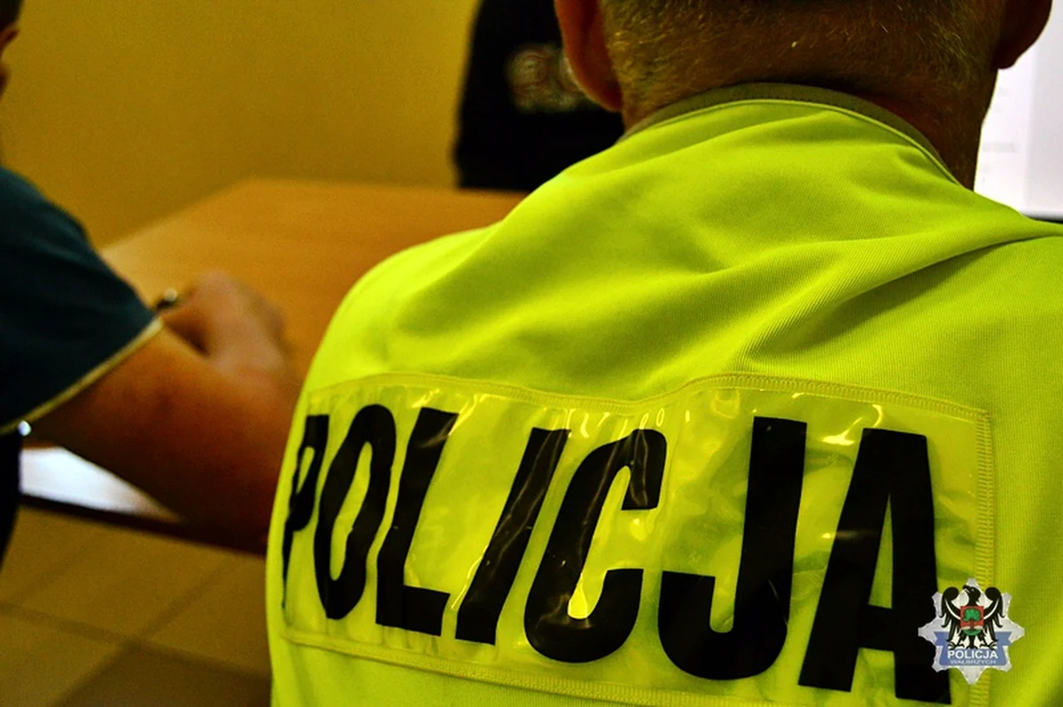 Pilarkę spalinową i laptop ukradł swoim rodzicom 35-letni mieszkaniec powiatu wałbrzyskiego. Ci o sprawie powiadomili policję. 35-latkowi za kradzieże grozi kara pozbawienia wolności do lat 5.