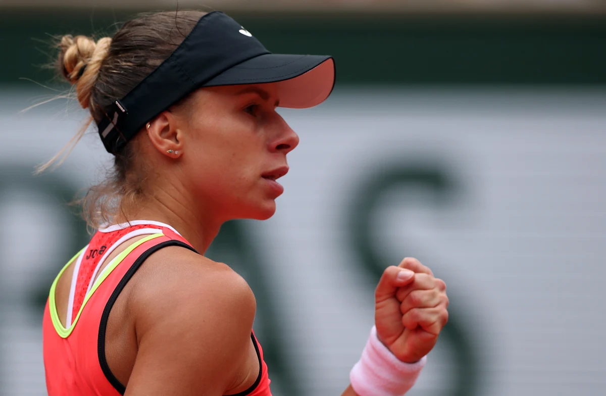 Niespodzianka we French Open! Polska tenisistka Magda Linette w pierwszej rundzie turnieju wyeliminowała szóstą rakietę świata Ons Jabeur. Polka wygrała 3:6, 7:6 (7-4), 7:5.
