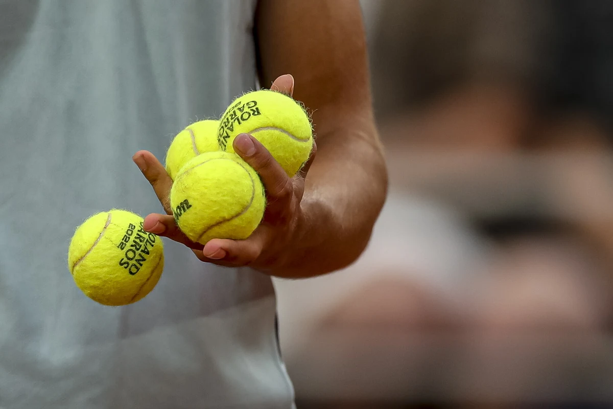 W poniedziałek rywalizację w tegorocznym French Open rozpocznie Iga Świątek. Liderka światowego rankingu tenisistek o 12:00 zmierzy się z Ukrainką Łesią Curenko. Na korty z Polaków mają jeszcze wyjść Magdalena Fręch i Kamil Majchrzak.