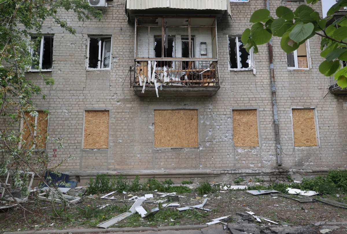 Rosja w ciągu trzech miesięcy wojny straciła na Ukrainie podobną liczbę żołnierzy, jak ZSRR przez dziewięć lat w Afganistanie; liczba ofiar może powodować wzrost niezadowolenia społecznego i gotowości do jego wyrażania - przekazało w poniedziałek brytyjskie ministerstwo obrony.