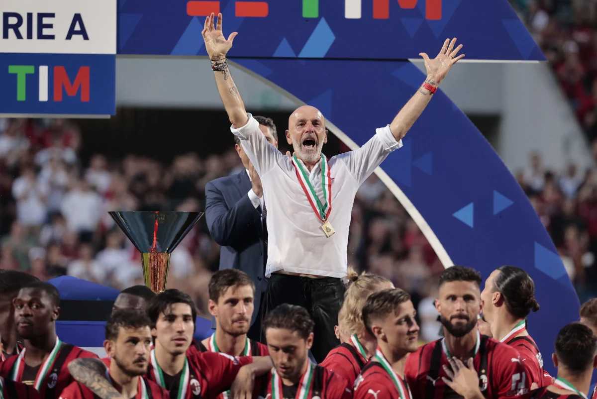 Piłkarze AC Milan po raz pierwszy od 11 lat wygrali Serie A. W trakcie świętowania tytułu ktoś ukradł medal trenerowi drużyny Stefano Piolemu. Ten zwrócił się już z apelem do złodzieja.
