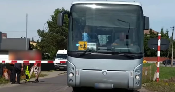 Jest śledztwo w sprawie incydentu z podwarszawskiego Wrzosowa, gdy kierowca autobusu wiozącego dzieci, przejechał przez tory mimo opuszczonych szlabanów. Postępowanie wszczęła prokuratura w Mińsku Mazowieckim. 