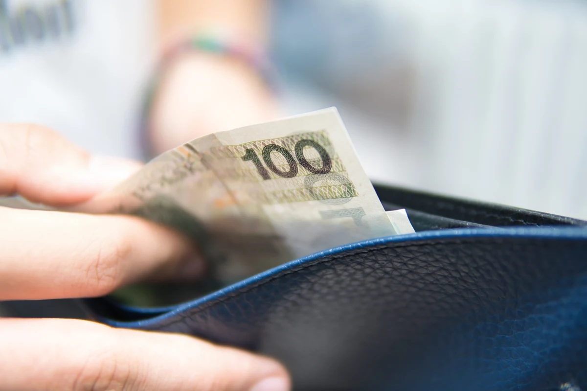 700 obywateli Ukrainy straciło dotąd polskie świadczenia socjalne po wyjeździe z Polski na Ukrainę. Chodzi głównie o wypłatę 500+. 