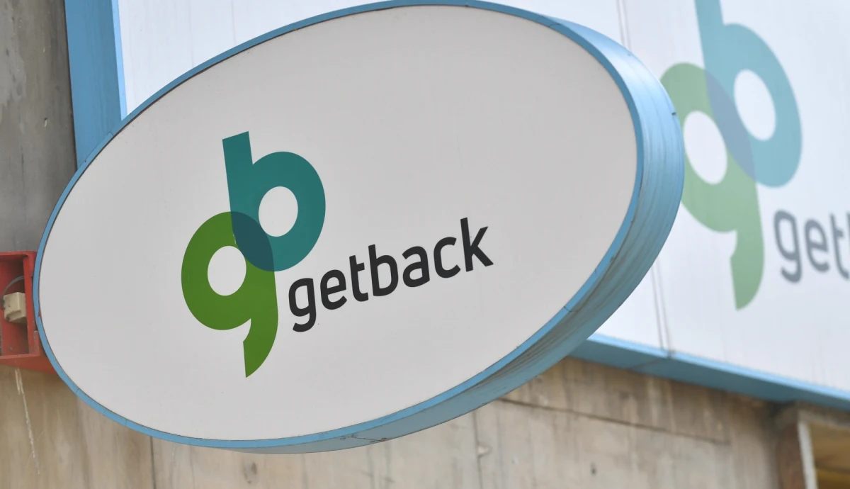 ​Były prezes GetBack Konrad Kąkolewski będzie mógł wyjść na wolność. Sąd odrzucił zażalenie prokuratury na zastosowanie poręczenia majątkowego w kwocie 400 tysięcy złotych oraz miliona złotych hipoteki na dwóch nieruchomościach. Kąkolewski przebywa w areszcie od czerwca 2018 roku. Jest podejrzany o wielomilionowe oszustwa, wyrządzenie spółce GetBack szkody w wielkich rozmiarach, czy manipulacje instrumentami finansowymi i podawanie nieprawdy o działaniach spółki.