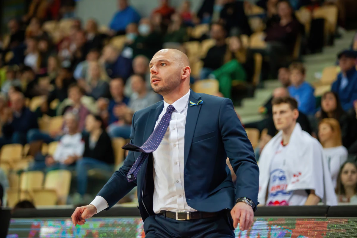 Artur Gronek został trenerem grających w ekstraklasie koszykarzy Polski Cukier Pszczółka Startu Lublin, z którym związał się trzyletnim kontraktem.